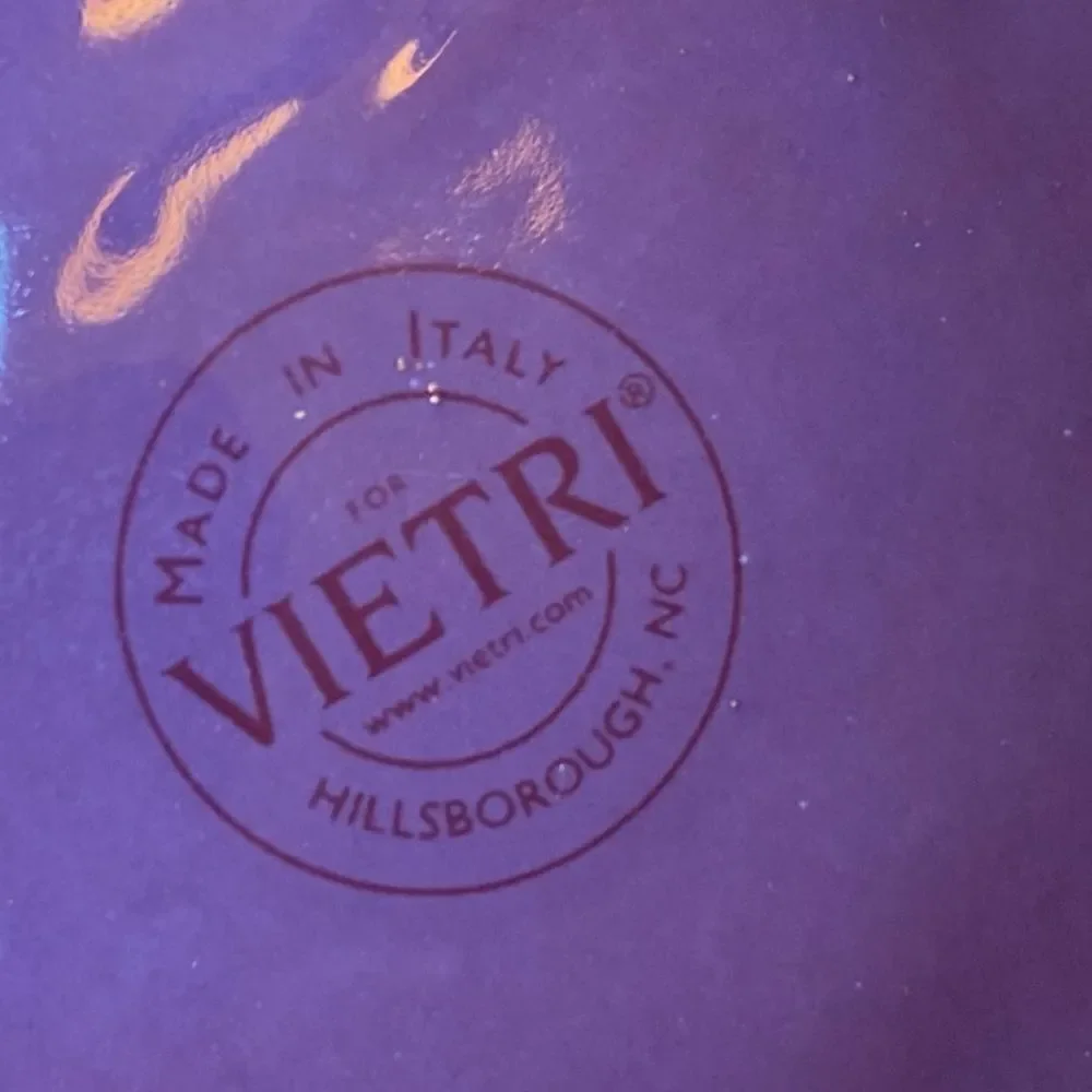 VIETRI Beautiful Ceramic Purple Leaf Plate Platter